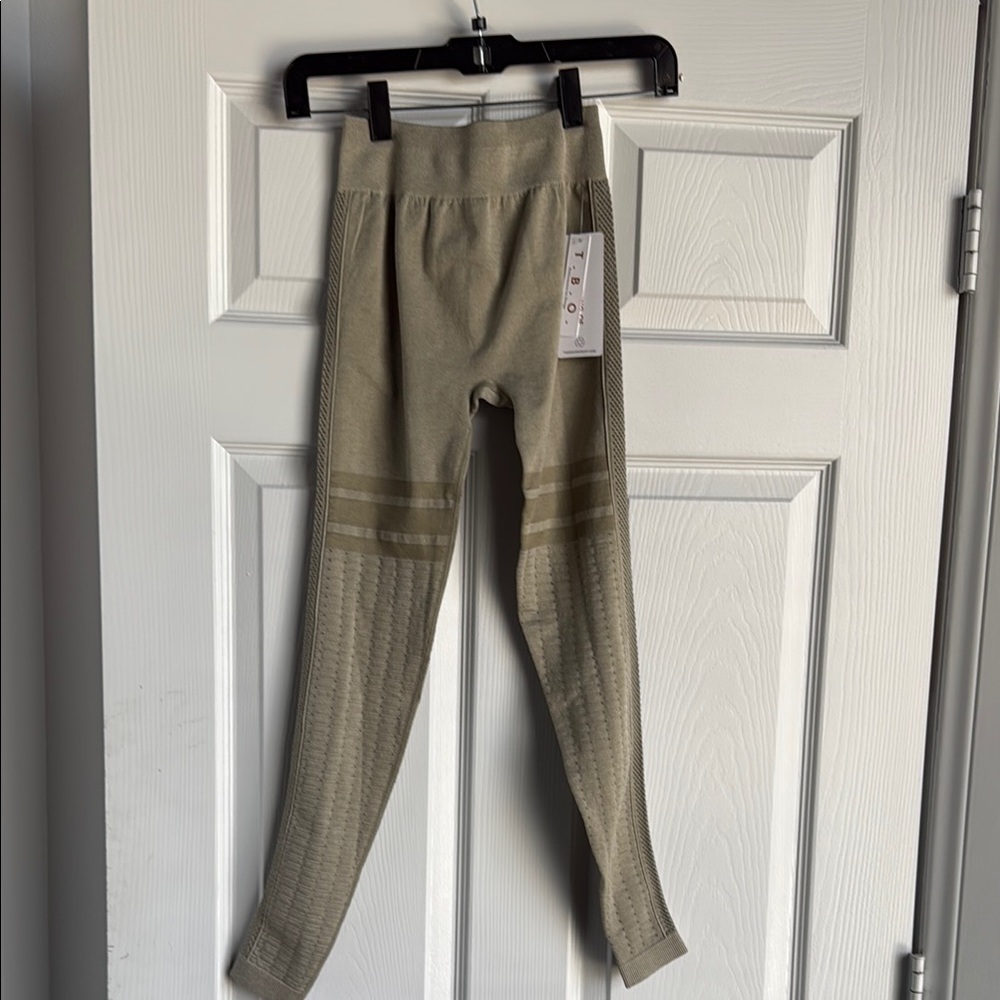 Womens stretch leggings